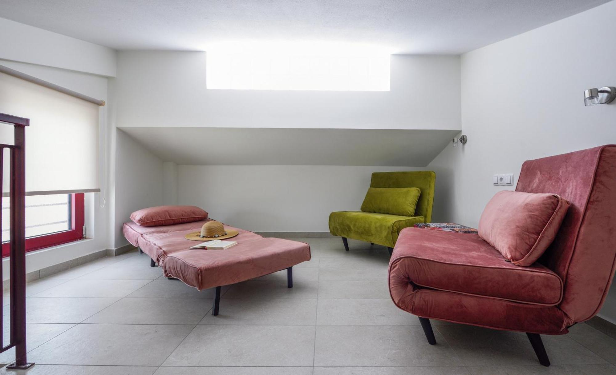 Elpiniki Luxury Rooms Nea Poteidaia Bagian luar foto