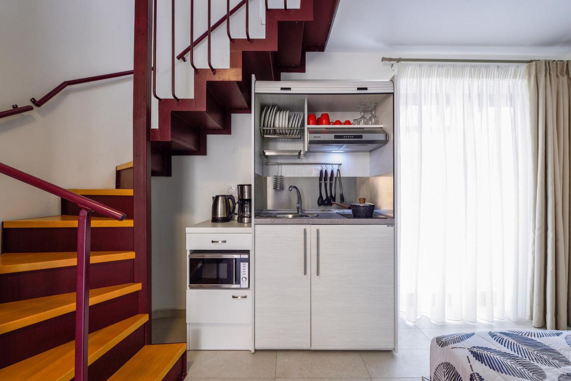 Elpiniki Luxury Rooms Nea Poteidaia Bagian luar foto