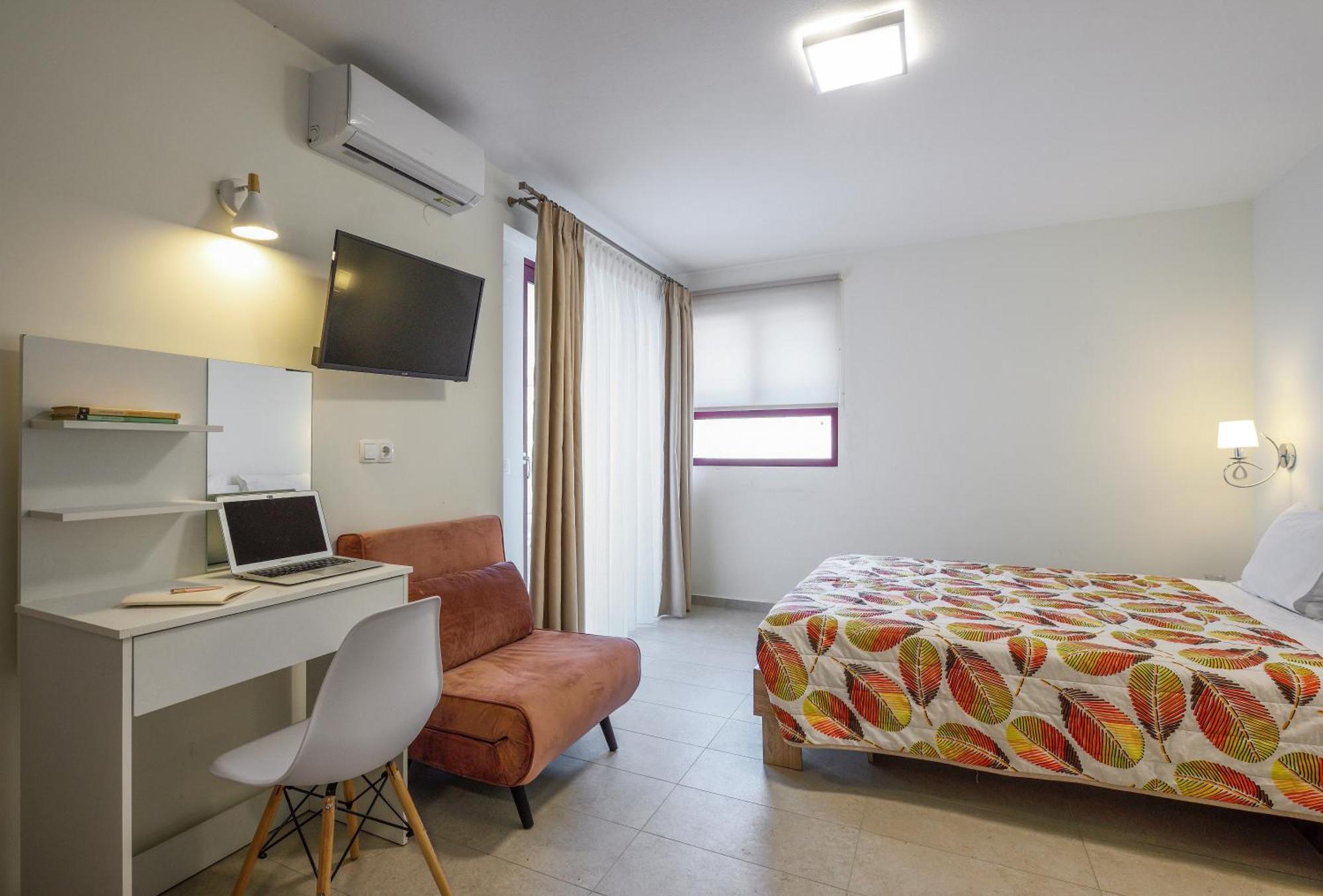 Elpiniki Luxury Rooms Nea Poteidaia Bagian luar foto